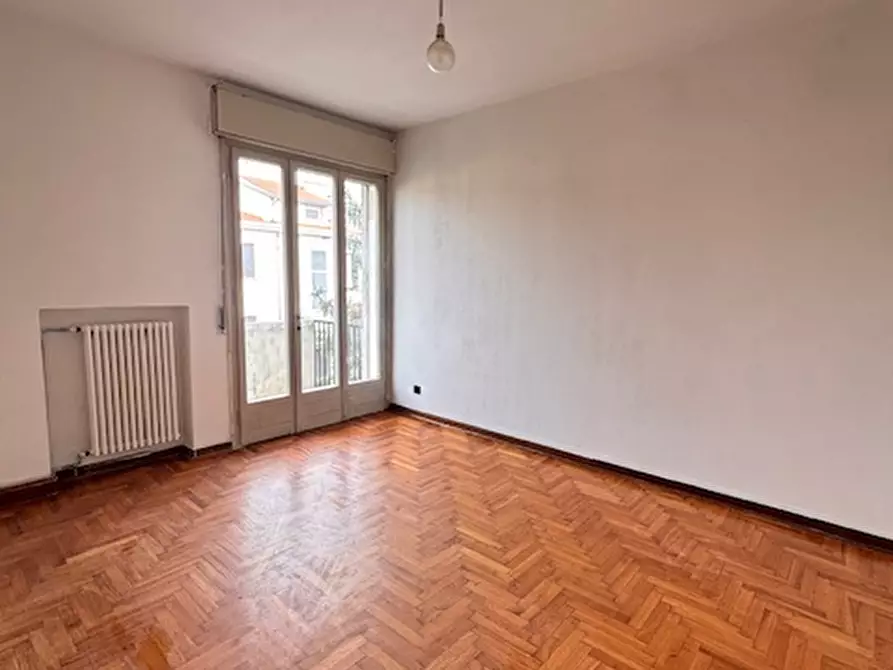 Immagine 1 di Appartamento in vendita  in via bernardi a Padova