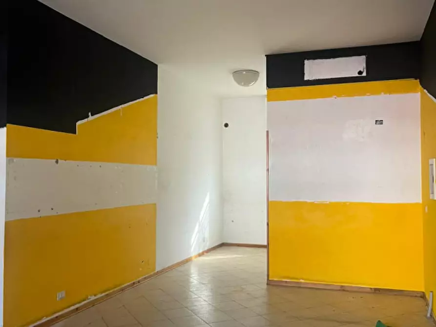 Immagine 2 di Attività commerciale in affitto  in via vestina a Montesilvano