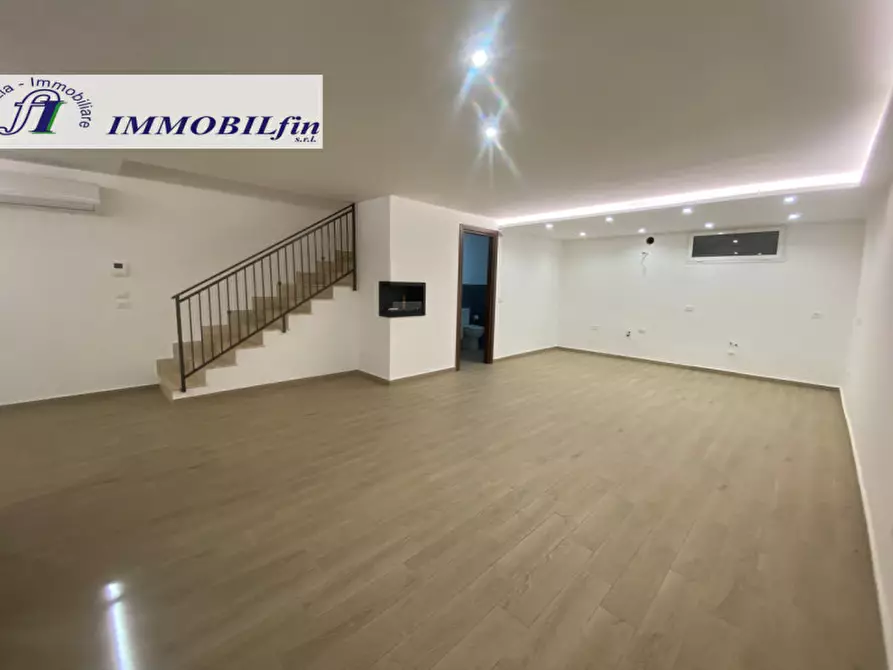 Immagine 29 di Villetta a schiera in affitto  in via z 7 a Villabate