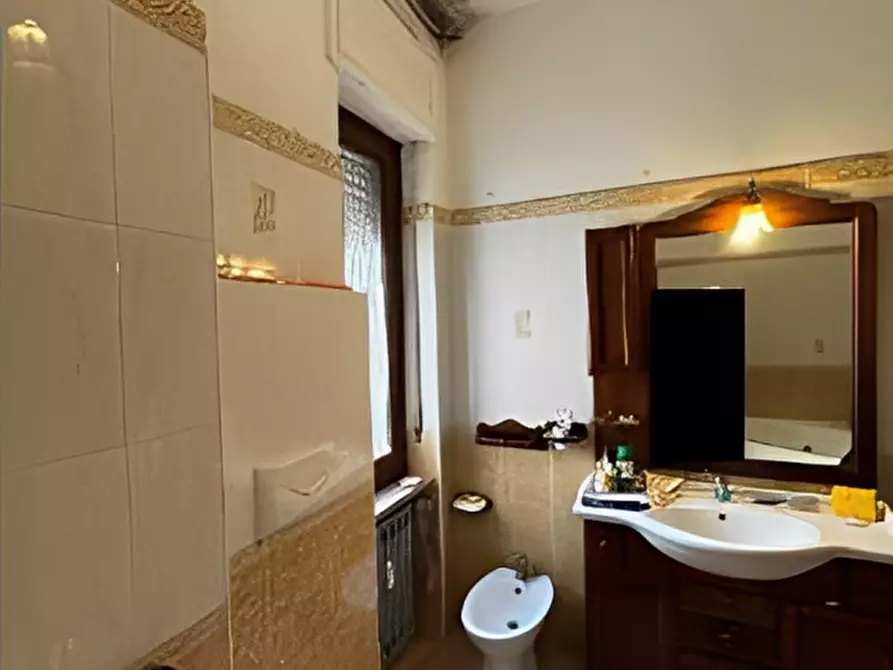 Immagine 7 di Appartamento in vendita  in via Aosta, 11 a Vercelli