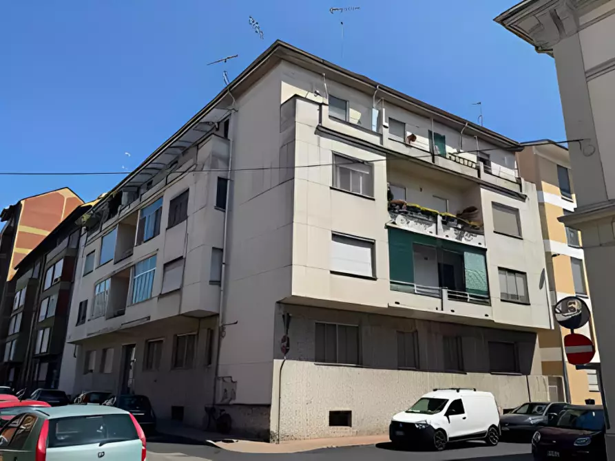 Immagine 10 di Appartamento in vendita  in via Aosta, 11 a Vercelli