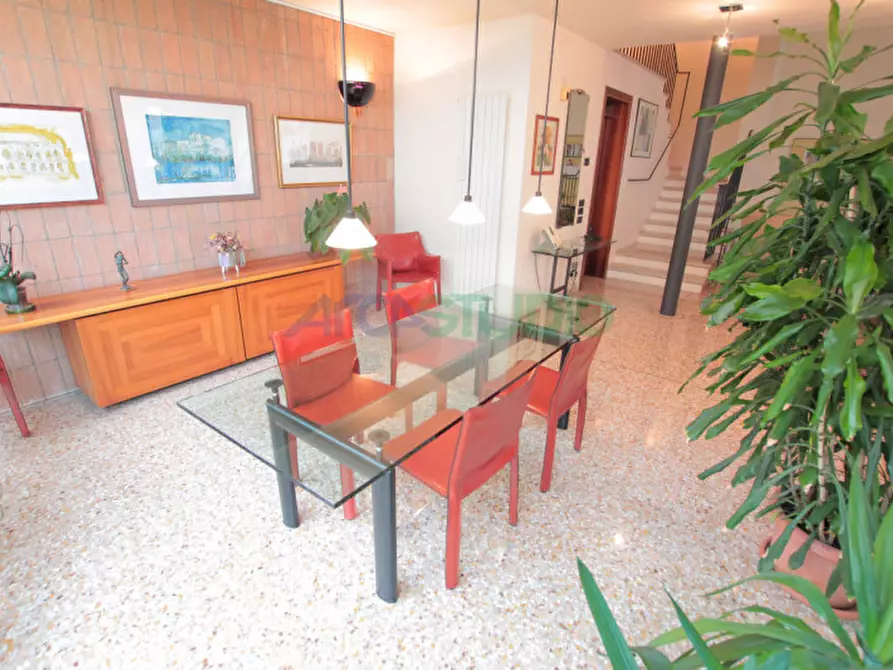 Immagine 9 di Casa bifamiliare in vendita  in Strada della Paglia a Vicenza