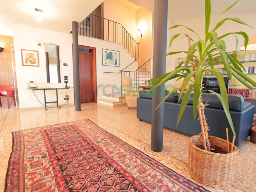 Immagine 10 di Casa bifamiliare in vendita  in Strada della Paglia a Vicenza