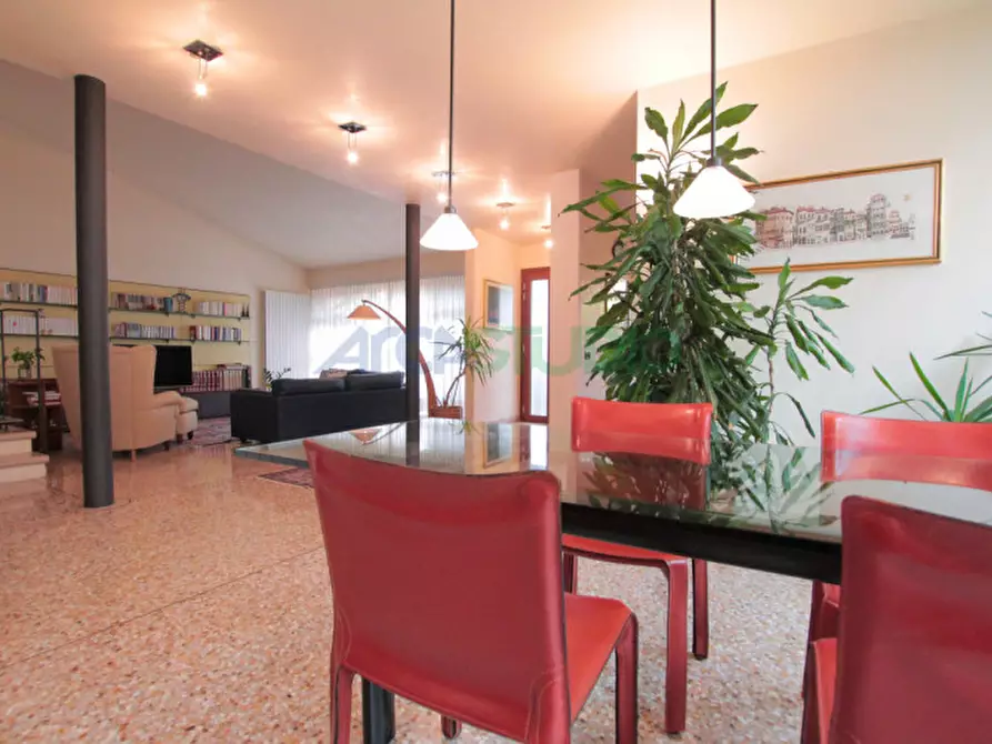 Immagine 12 di Casa bifamiliare in vendita  in Strada della Paglia a Vicenza