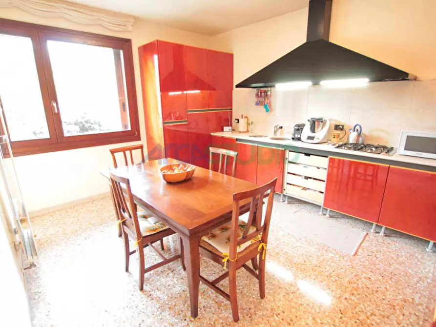 Immagine 13 di Casa bifamiliare in vendita  in Strada della Paglia a Vicenza