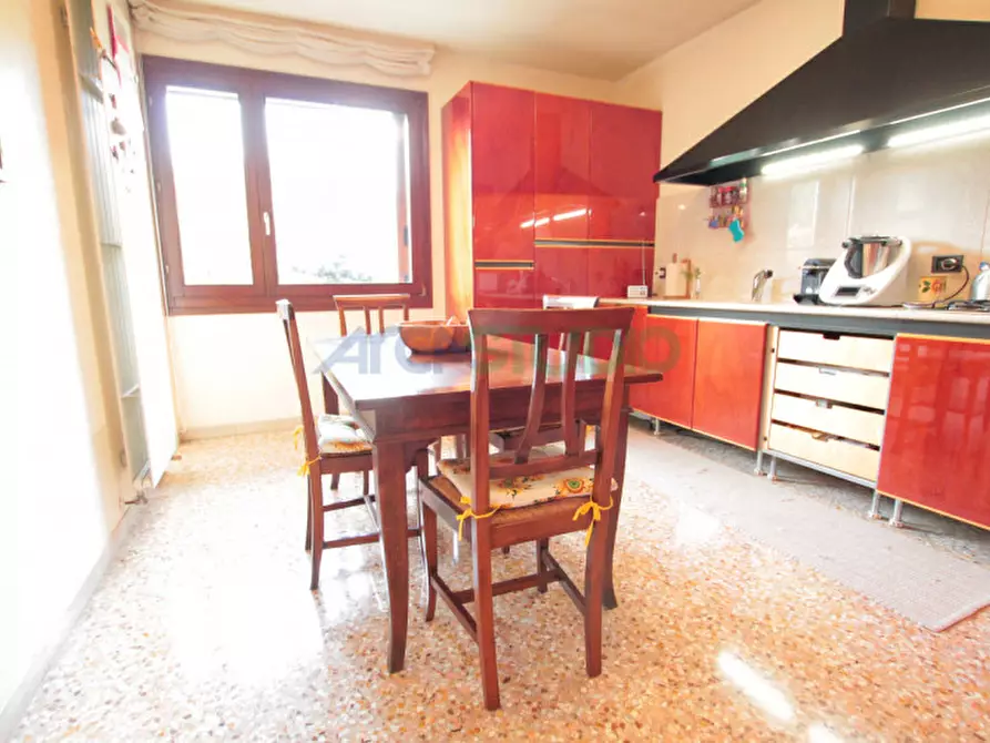 Immagine 18 di Casa bifamiliare in vendita  in Strada della Paglia a Vicenza