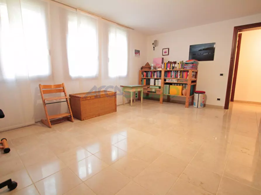 Immagine 28 di Casa bifamiliare in vendita  in Strada della Paglia a Vicenza