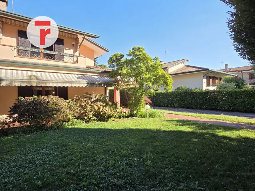 Immagine 3 di Casa bifamiliare in vendita  in Via Pietro Mascagni a Cadoneghe