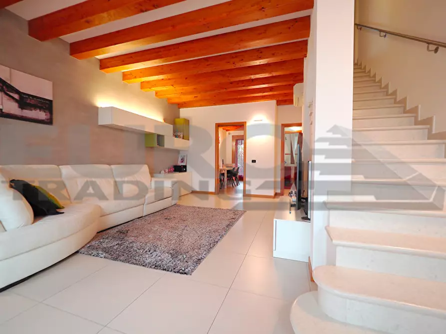 Immagine 3 di Villetta a schiera in vendita  in Via Pietro Sola a Zero Branco