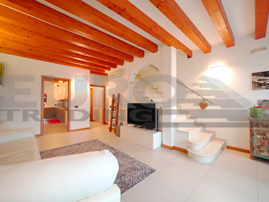 Immagine 4 di Villetta a schiera in vendita  in Via Pietro Sola a Zero Branco