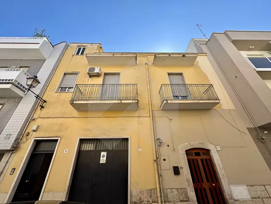 Immagine 1 di Casa indipendente in vendita  a Andria