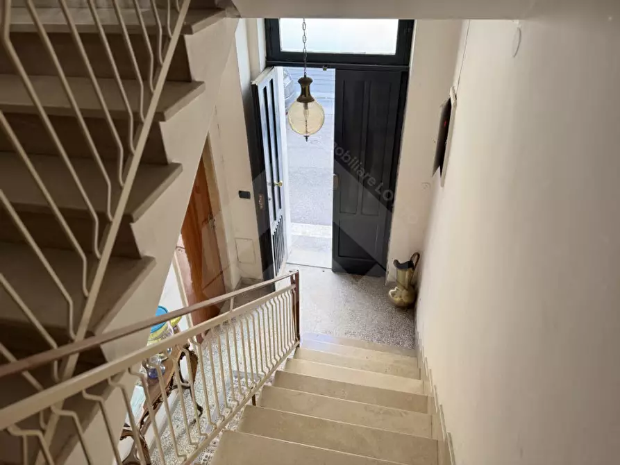 Immagine 5 di Casa indipendente in vendita  a Andria