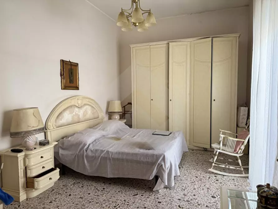 Immagine 11 di Casa indipendente in vendita  a Andria