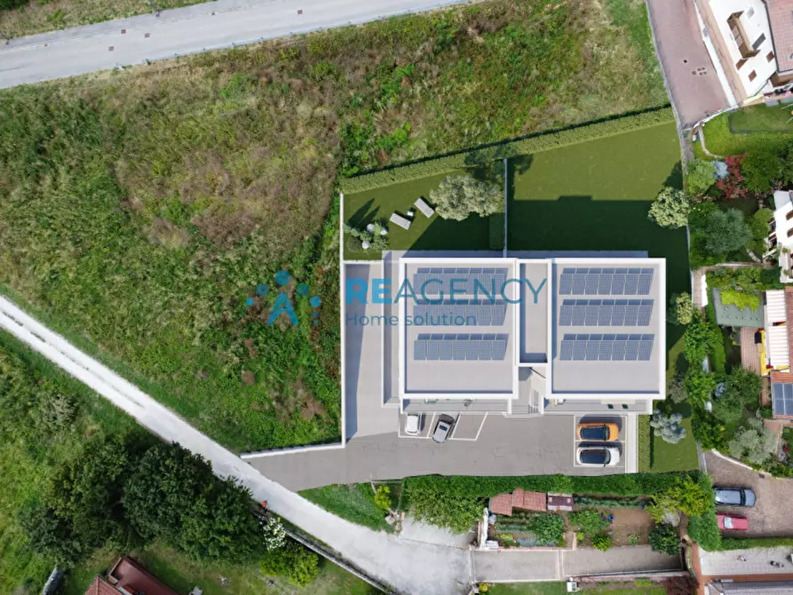 Immagine 10 di Appartamento in vendita  in Via Miniera a Cornedo Vicentino