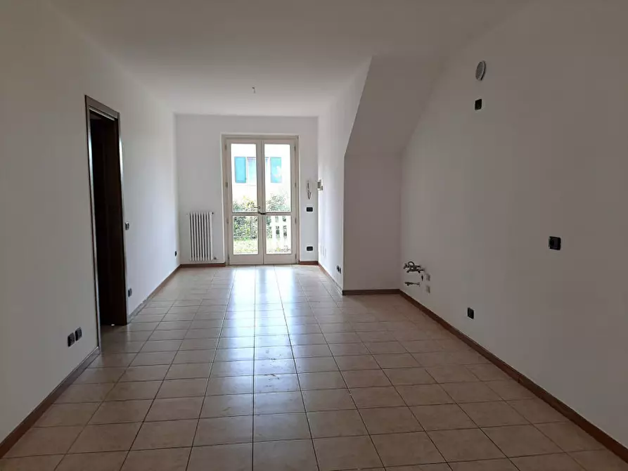 Immagine 4 di Appartamento in vendita  a Valeggio Sul Mincio