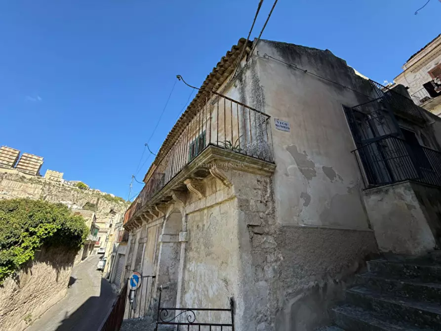 Immagine 10 di Casa indipendente in vendita  in Vico Mandolfo a Modica