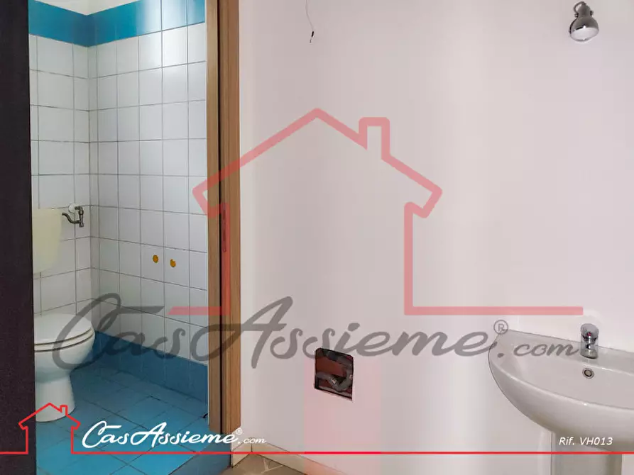 Immagine 7 di Negozio in affitto  a Castello Di Godego