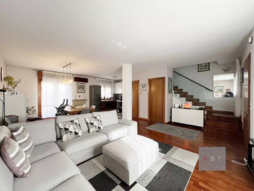 Immagine 3 di Casa quadrifamiliare in vendita  a Tombolo