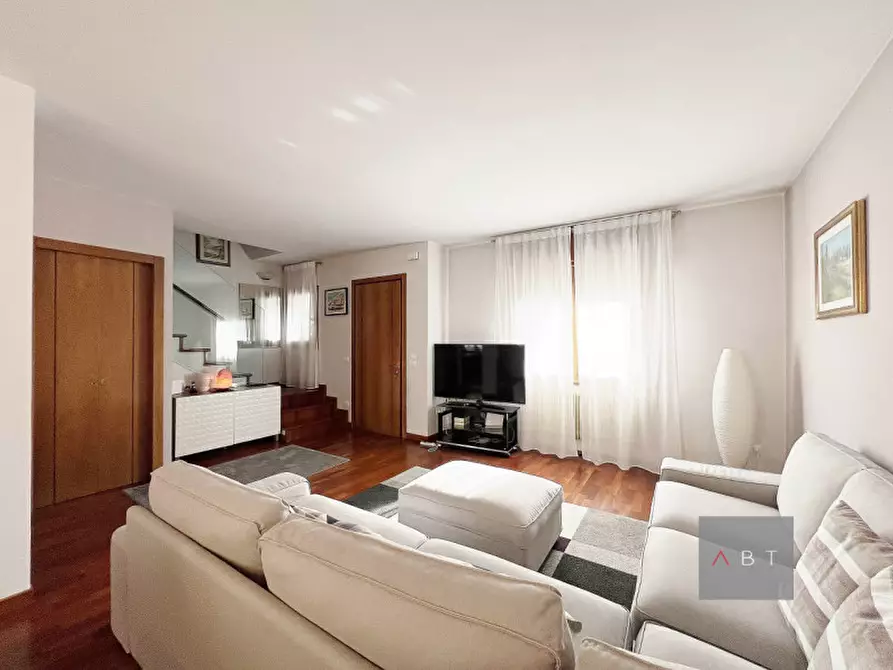 Immagine 4 di Casa quadrifamiliare in vendita  a Tombolo