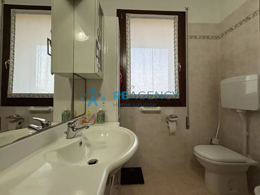 Immagine 17 di Appartamento in vendita  in Via Divisione Julia a Barbarano Mossano