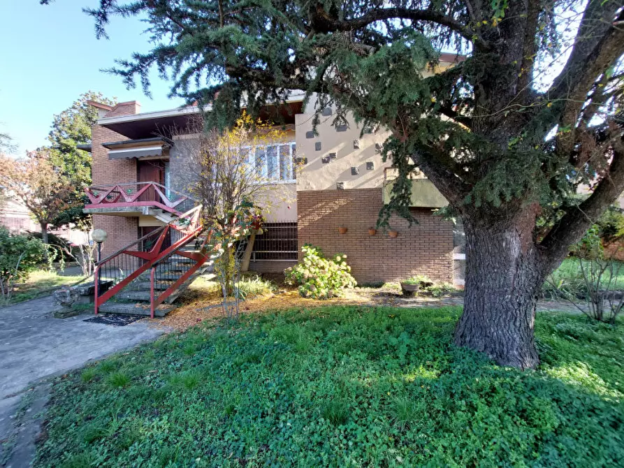 Immagine 2 di Villa in vendita  a Badia Polesine