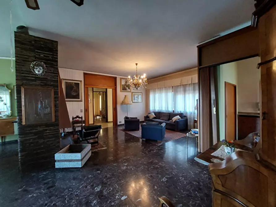 Immagine 6 di Villa in vendita  a Badia Polesine