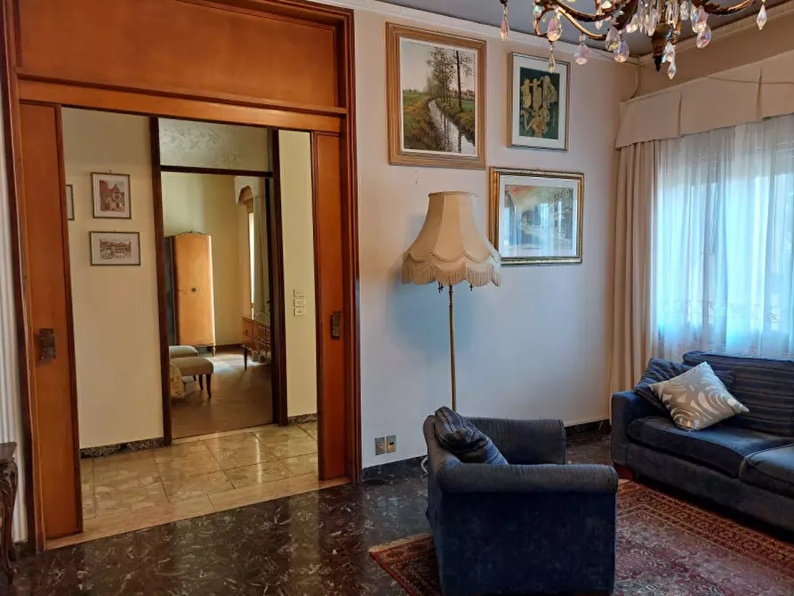 Immagine 10 di Villa in vendita  a Badia Polesine