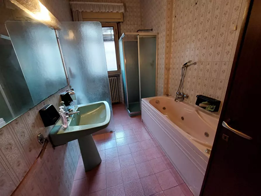 Immagine 25 di Villa in vendita  a Badia Polesine