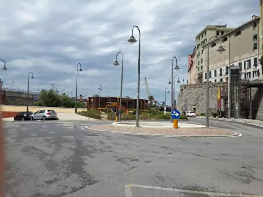 Immagine 7 di Posto auto in vendita  in via della marina a Genova
