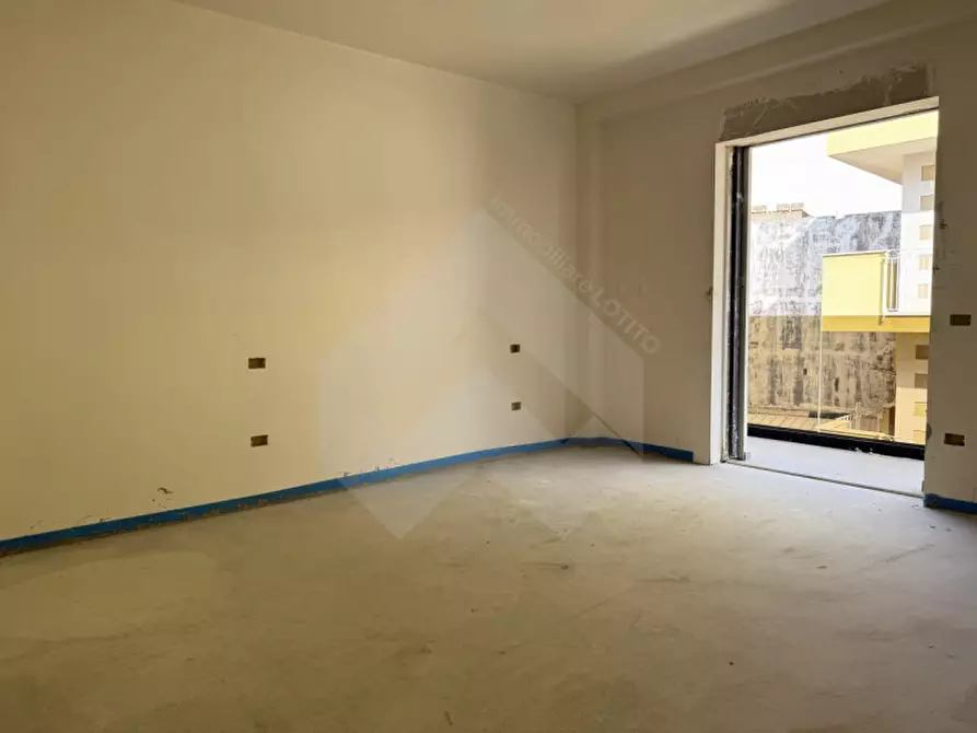 Immagine 10 di Appartamento in vendita  a Andria