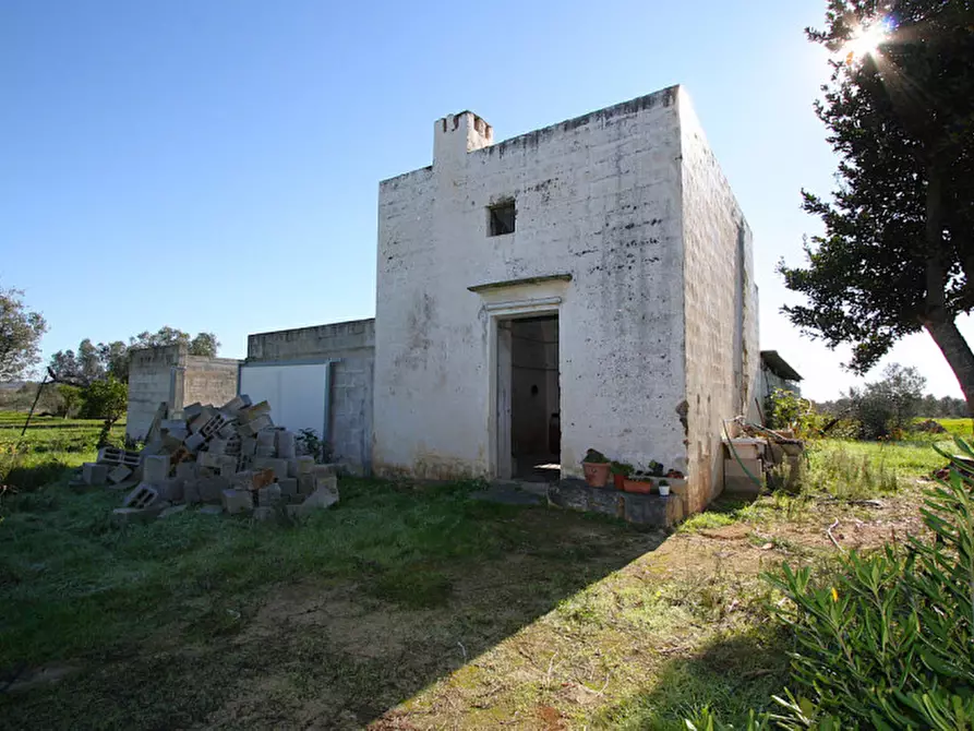 Immagine 5 di Capannone industriale in vendita  in Monaci a Parabita