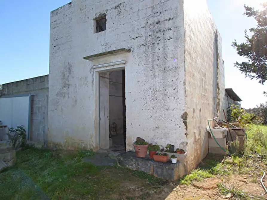 Immagine 6 di Capannone industriale in vendita  in Monaci a Parabita