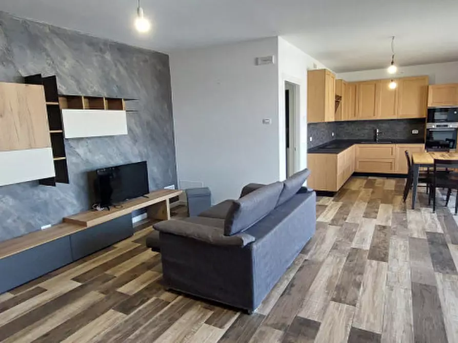 Immagine 1 di Appartamento in vendita  in Via dei Barnaba Moracchiato, 1 a Piazzola Sul Brenta