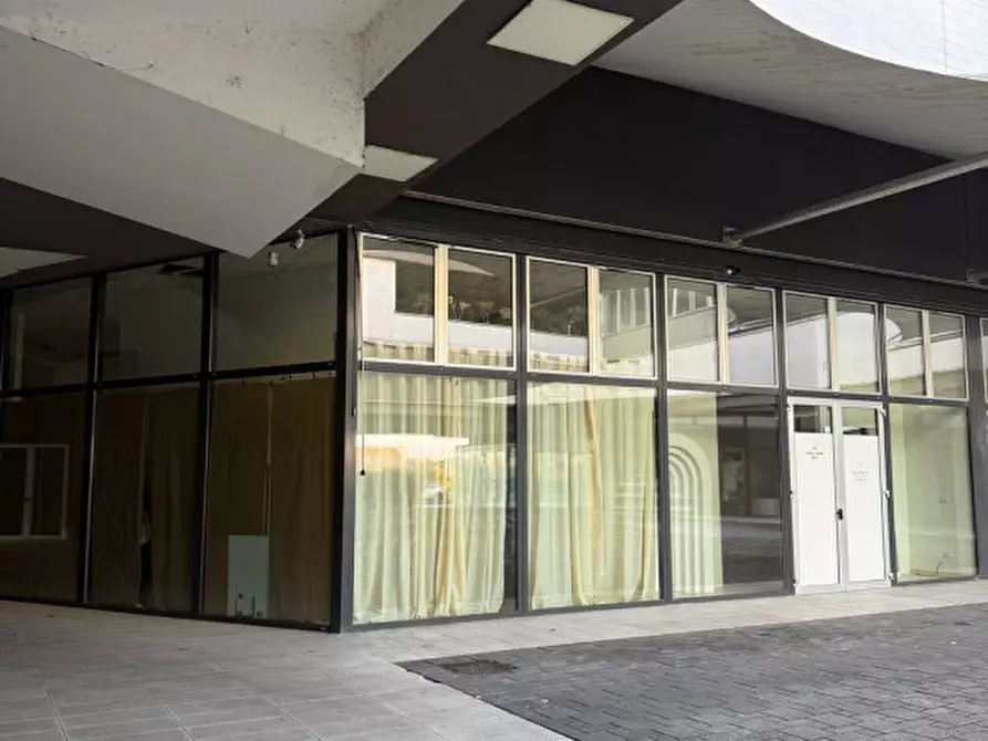 Immagine 2 di Ufficio in affitto  in SS 9 via Emilia 227 a Parma