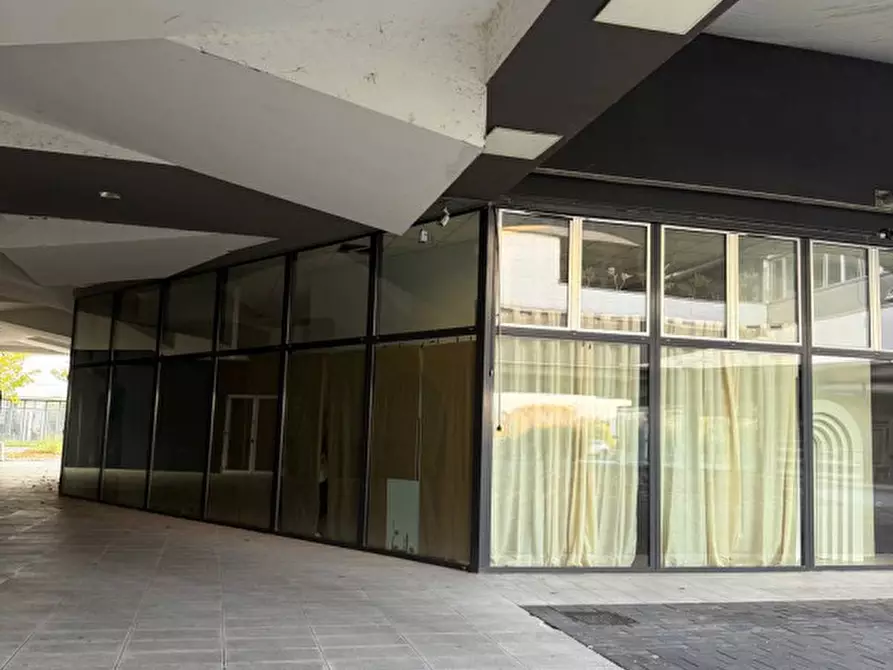 Immagine 10 di Ufficio in affitto  in SS 9 via Emilia 227 a Parma