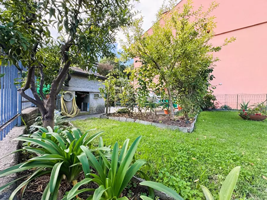 Immagine 8 di Appartamento in vendita  in Via Camillo Sbarbaro a Santa Margherita Ligure