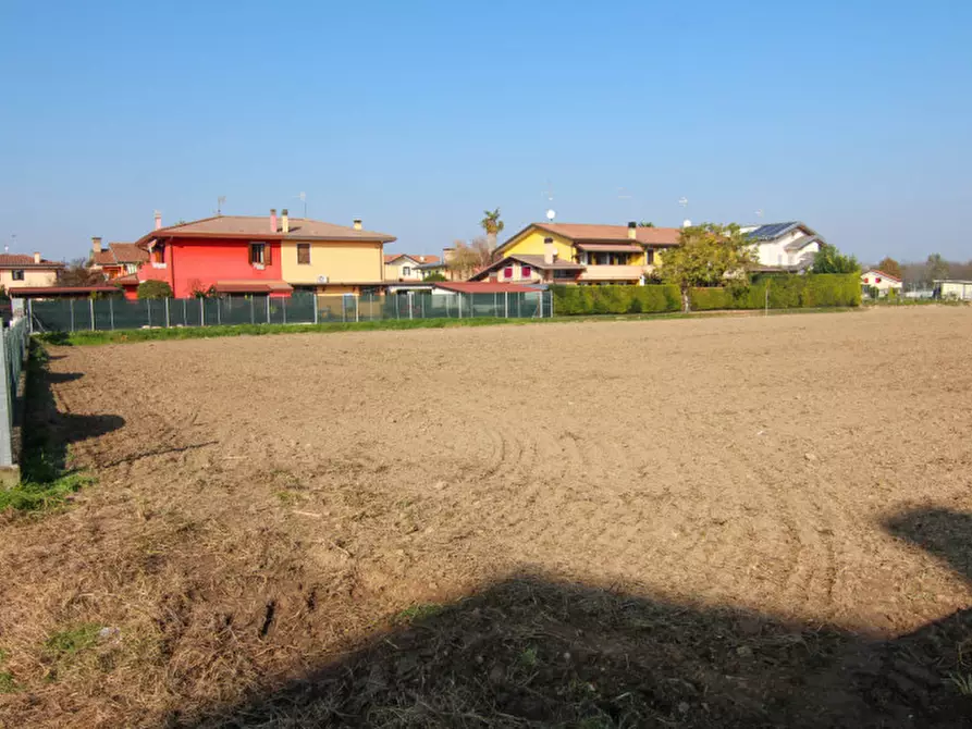 Immagine 3 di Terreno in vendita  in Via Giosuè Carducci a Sant'angelo Di Piove Di Sacco