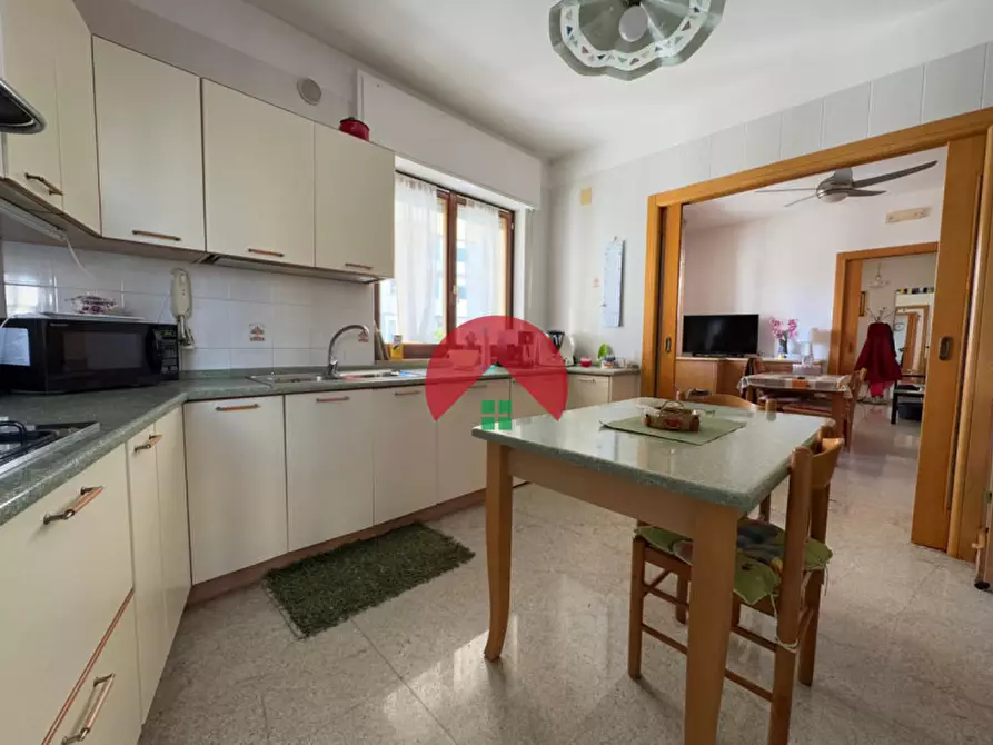 Immagine 12 di Appartamento in vendita  a Matera