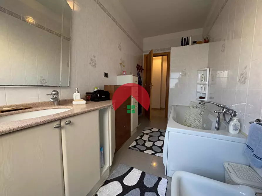 Immagine 21 di Appartamento in vendita  a Matera