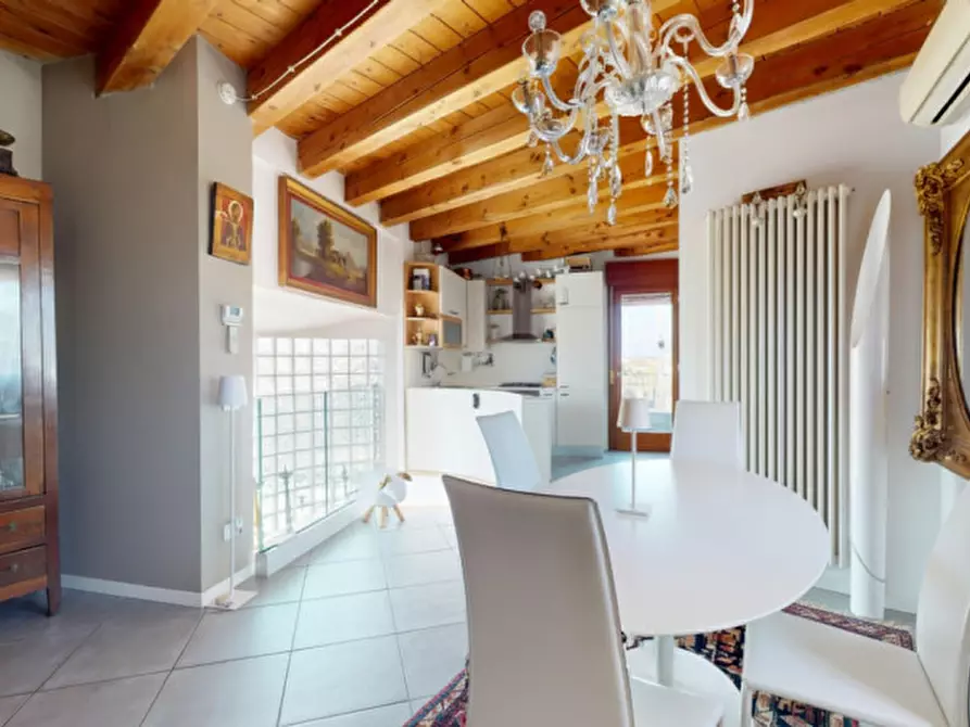 Immagine 2 di Attico in vendita  in via giuseppe cederle a Vicenza