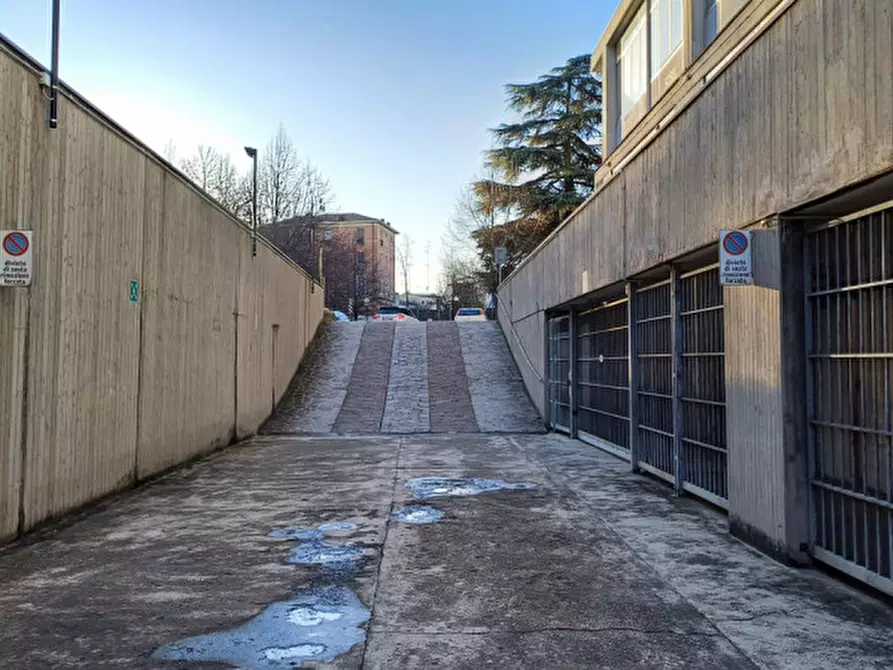 Immagine 9 di Appartamento in vendita  in Via Bellinzona, 31 a Modena