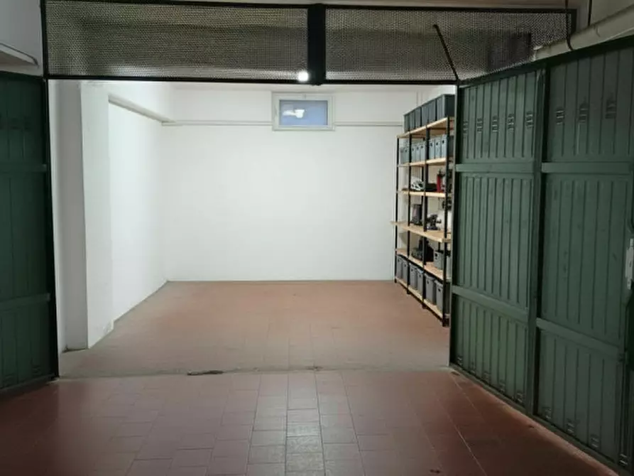 Immagine 11 di Appartamento in vendita  in Via Bellinzona, 31 a Modena