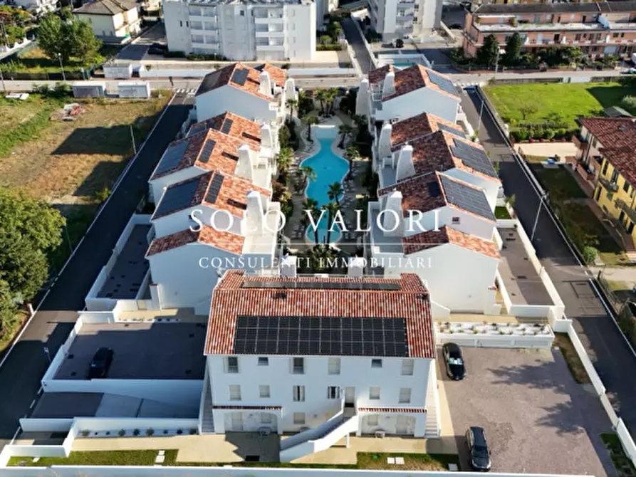 Immagine 33 di Appartamento in affitto  in Via Monte Nevegal a Jesolo