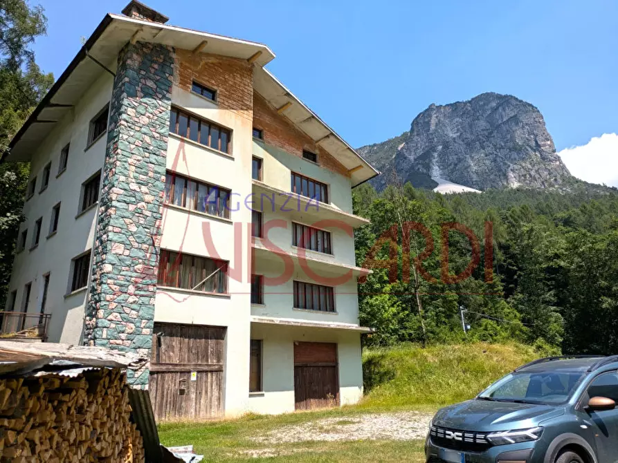 Immagine 1 di Casa indipendente in vendita  in Località ai Pez 1 a Val Di Zoldo