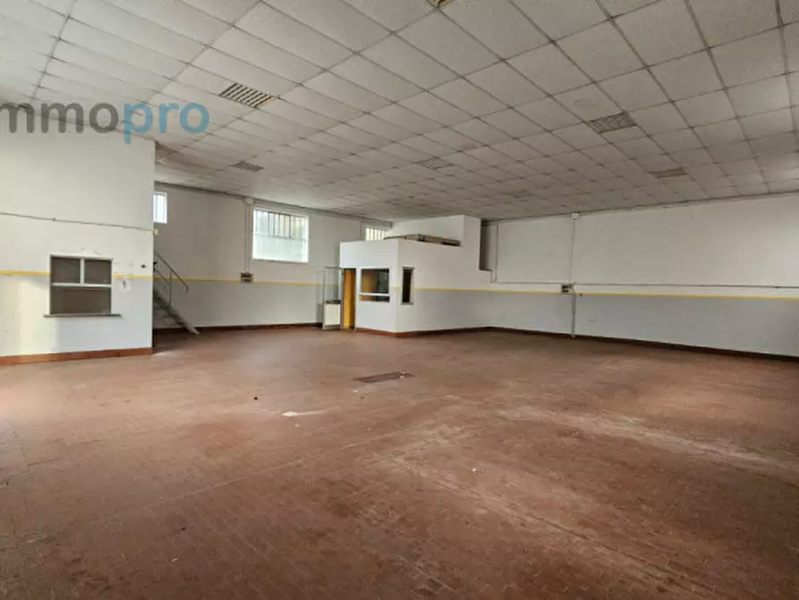 Immagine 4 di Magazzino in affitto  in Via Nino Bixio a Cuorgnè