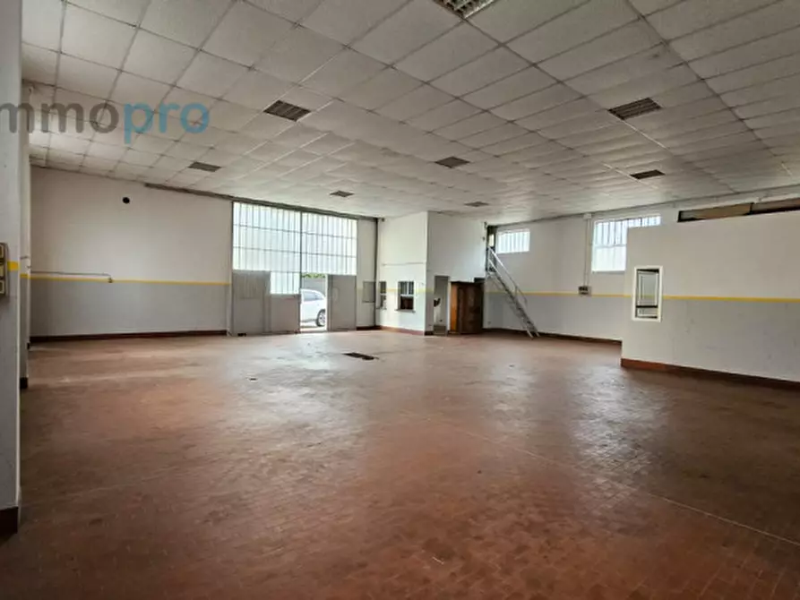 Immagine 5 di Magazzino in affitto  in Via Nino Bixio a Cuorgnè