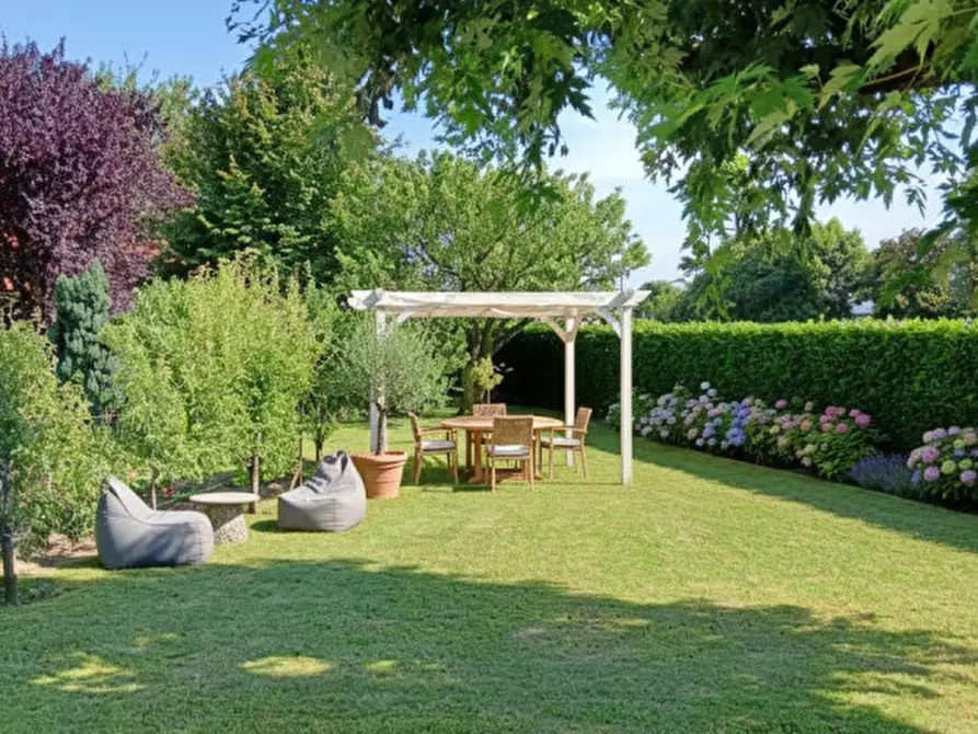 Immagine 5 di Casa indipendente in vendita  a Bassano Del Grappa