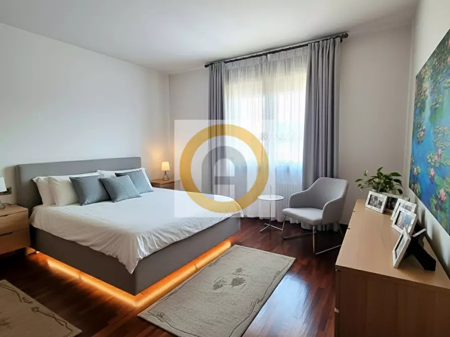 Immagine 9 di Casa indipendente in vendita  a Bassano Del Grappa