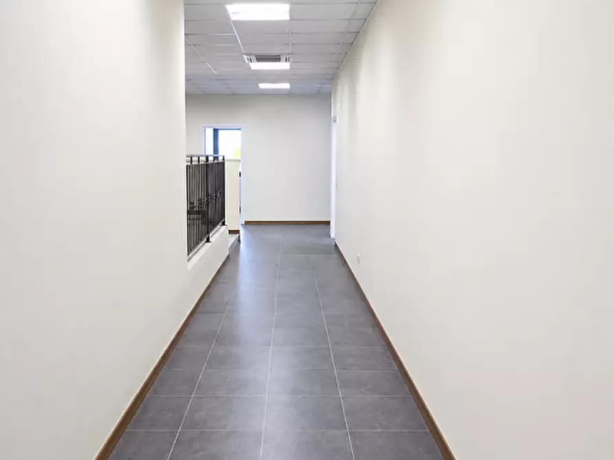 Immagine 8 di Ufficio in vendita  in via Circonvallazione nord-est a Sassuolo