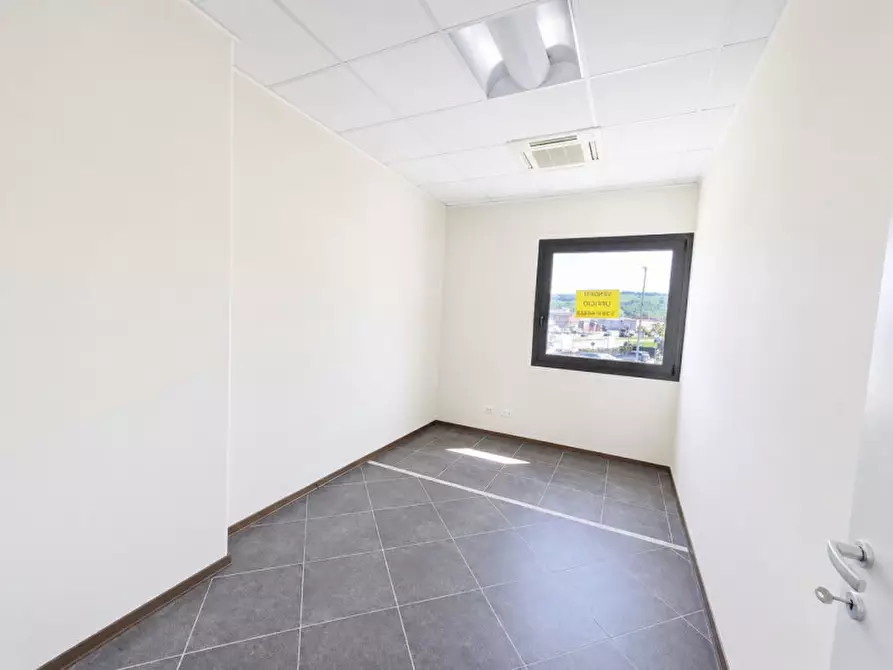 Immagine 14 di Ufficio in vendita  in via Circonvallazione nord-est a Sassuolo